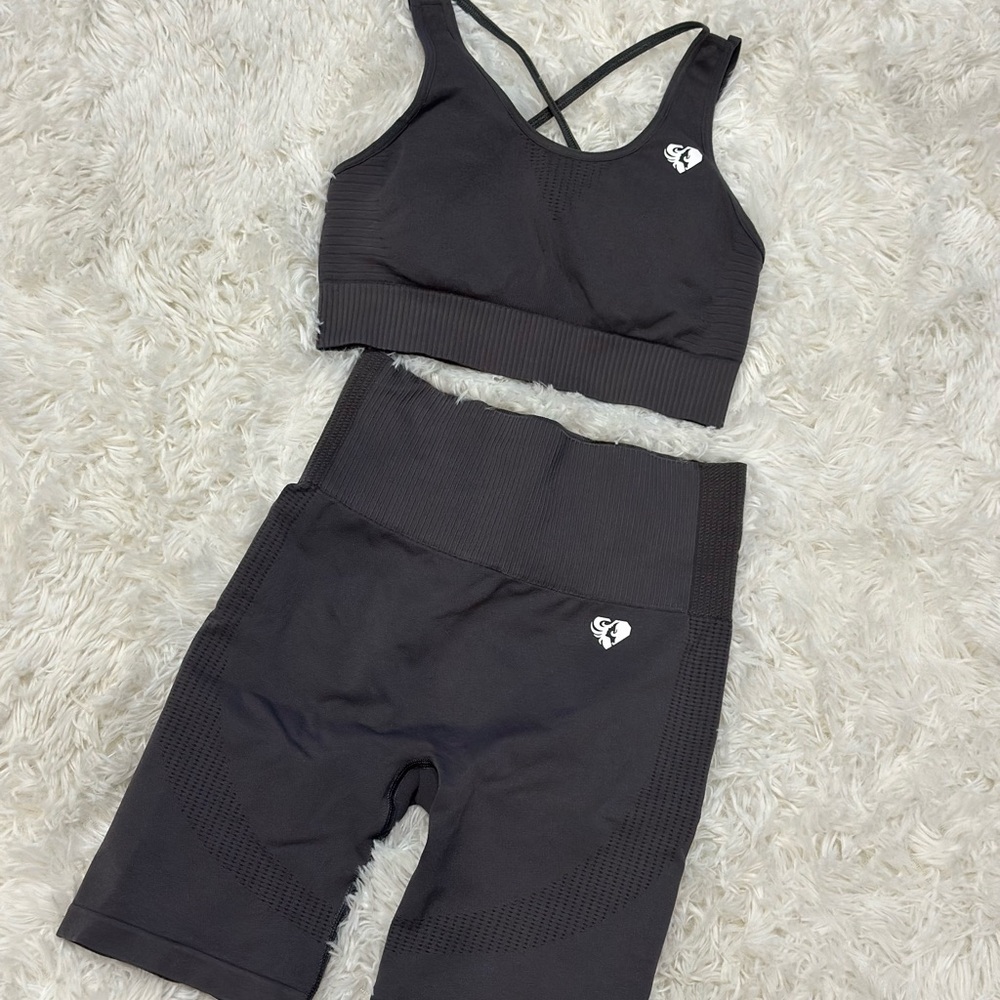 Women’s Best Power Seamless Workout Set